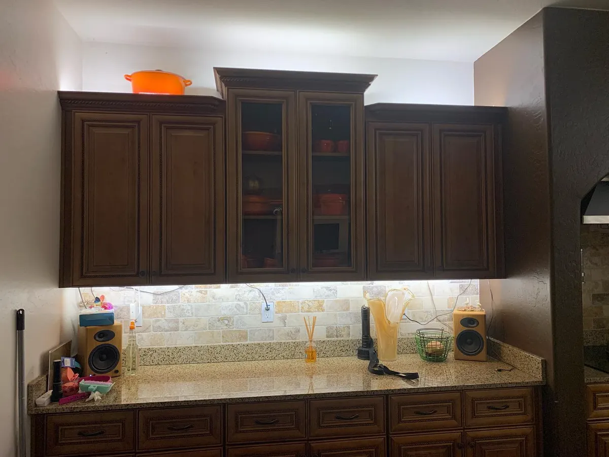 Cabinet and kitchen lighting 22