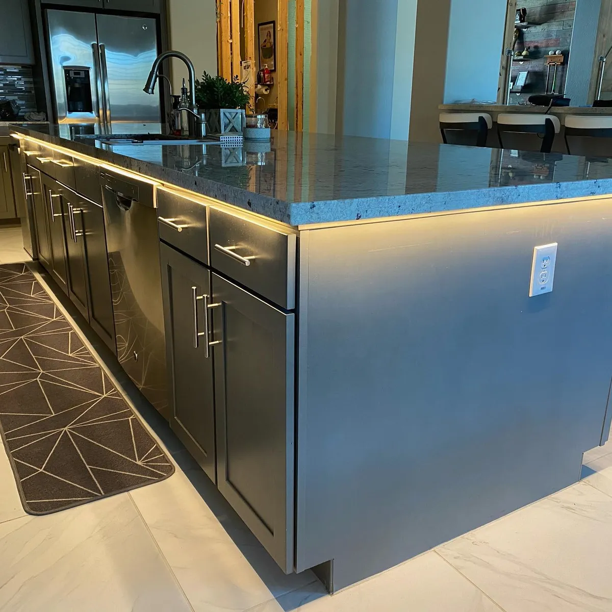 Cabinet and kitchen lighting 20