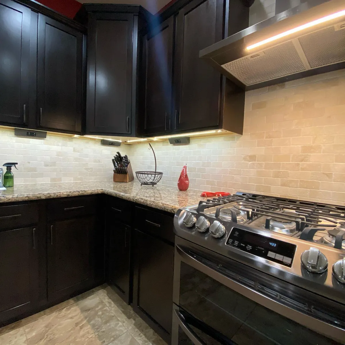 Cabinet and kitchen lighting 16