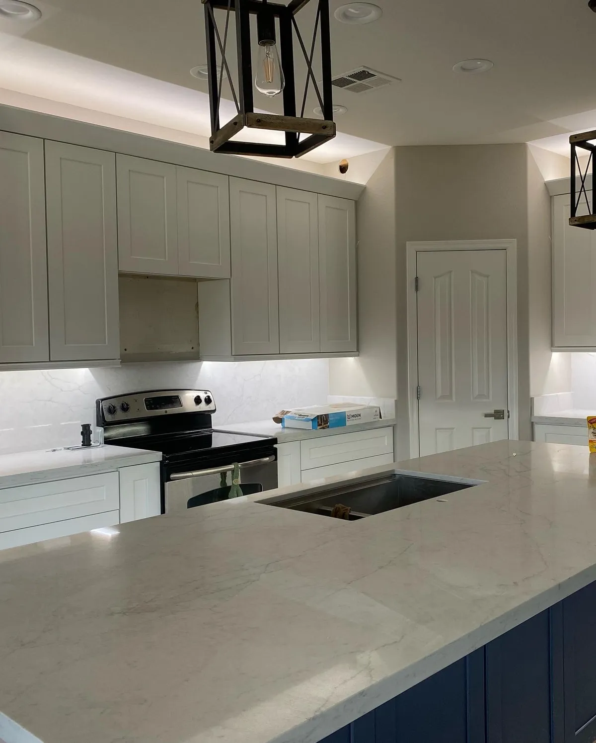 Fixture installation 14